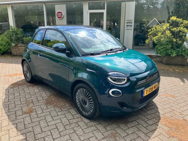 Fiat 500 Icon/42kWh/keyLess/Nav/Pano/Add.Cruise/16LM/Clima