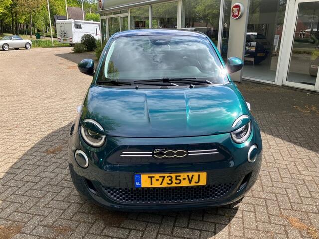 Fiat 500 Icon/42kWh/keyLess/Nav/Pano/Add.Cruise/16LM/Clima