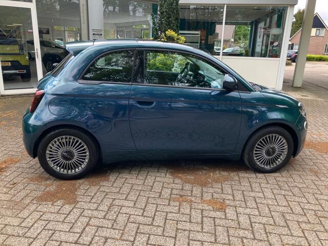Fiat 500 Icon/42kWh/keyLess/Nav/Pano/Add.Cruise/16LM/Clima