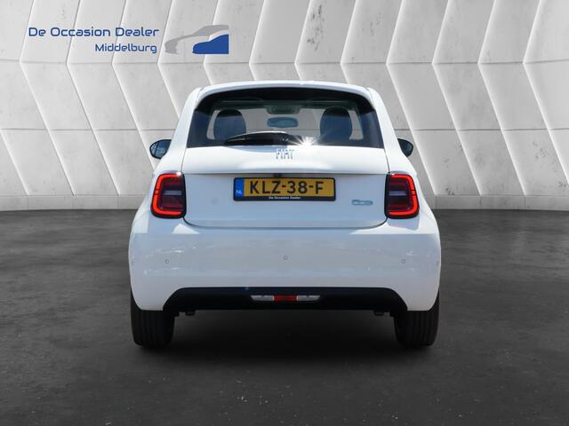 Fiat 500 3+1 Icone 42 kWh rijklaar incl garantie