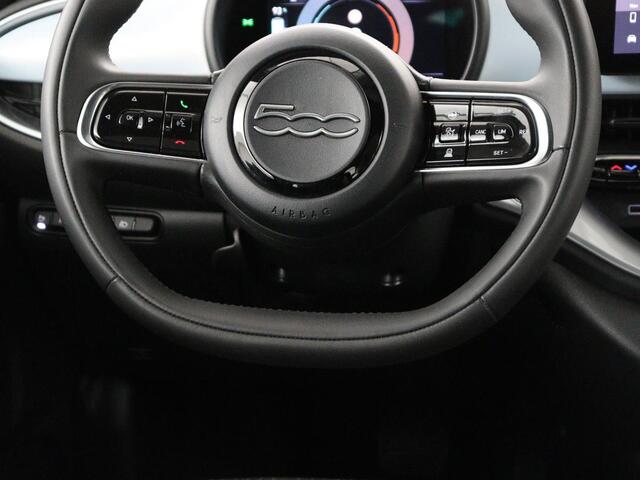 Fiat 500 Cabrio Icon 42 kWh | SOH 90,5 | 3 Fase | Adaptive cruise | Camera | Carplay | DAB | Climate control | Stoelverwarming | Navi. Full map |