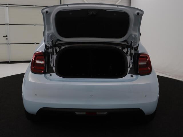 Fiat 500 Cabrio Icon 42 kWh | SOH 90,5 | 3 Fase | Adaptive cruise | Camera | Carplay | DAB | Climate control | Stoelverwarming | Navi. Full map |