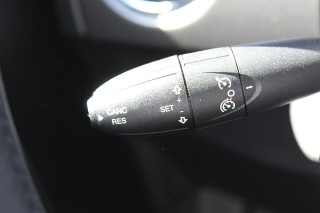 Fiat 500 1.0 70 pk Hybrid Cruise Control, Apple Carplay, Bluetooth, Parkeersensoren achter