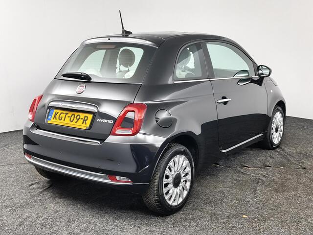 Fiat 500 1.0 Hybrid Dolcevita | Panoramadak | Climate control | Parkeersensor | Navigatie | AppleCarplay AndroidAuto |