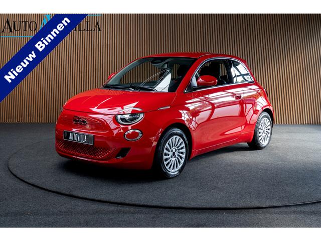 Fiat 500 24 kWh 3- Fase SOH: 93,8% Navi Airco LED Cruise C. Carplay Stoelverwarming LM velgen BTW auto