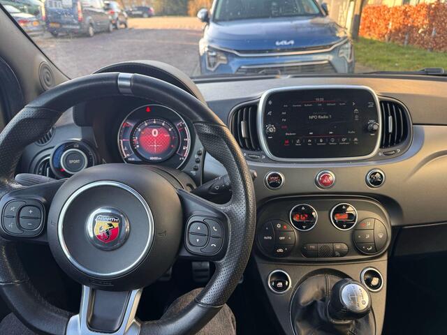 Fiat 500 ABARTH 1.4 T-Jet 160pk 595 Pista met Leer Navi Xenon BEATS Audio NL-Auto Dealeronderhouden