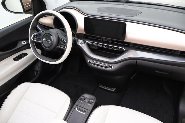 Fiat 500C La Prima 42 kWh Cabriolet | Navigatie | Stoelverwarming | Camera | Lichtmetalen velgen | Parkeersensoren voor en achter | Cruise control