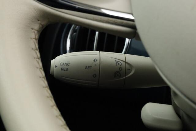 Fiat 500C 1.2 Lounge | Apple CarPlay & Android Aut0 | Clima | 16'' | Cruise Ctrl |