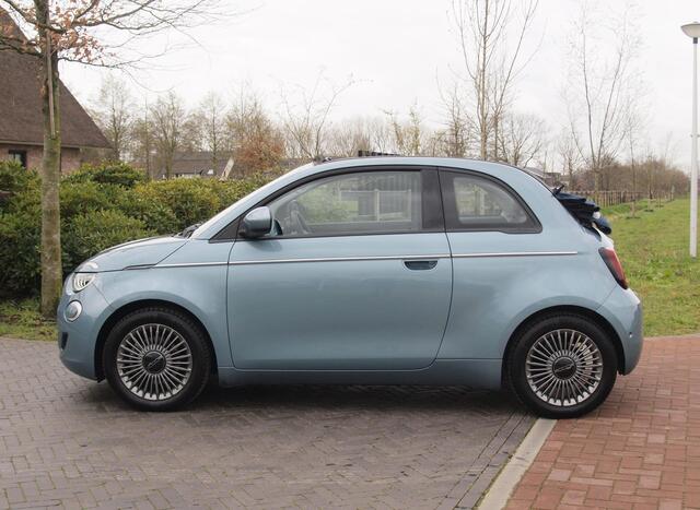 Fiat 500C Icon 42 kWh | Cabrio | Camera | Apple Carplay | Cruise Control | Dealeronderhouden |