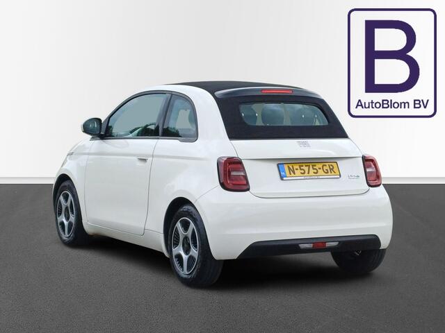 Fiat 500C Passion 42 kWh /Mooie Auto!/Origin. NL/Elektrisch bedienbare kap/