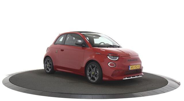 Fiat 500C ABARTH Urban 42 kWh Camera / maar 11 km / Navigatie