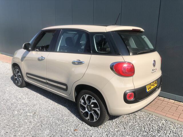 Fiat 500L Living 1.4 T-Jet 120pk Lounge Panoramadak 5-drs