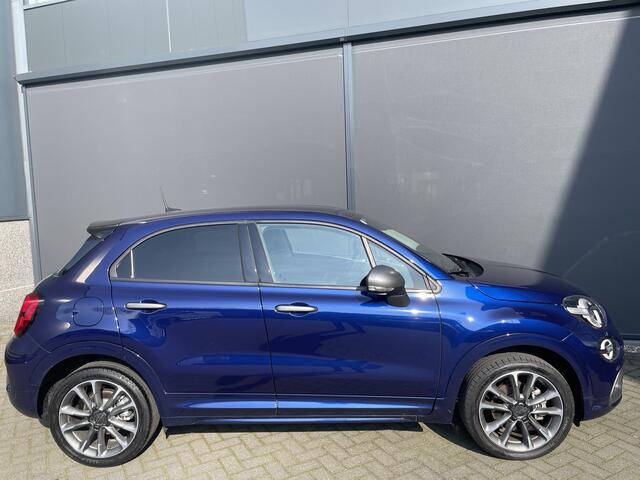 Fiat 500X 1.5 Hybrid Sport Achteruitrijcamera - Navigatie - Cruise control - Airco - Parkeersensoren - U-connect - Bluetooth - Radio - Stuur multifunctioneel - Start/stop systeem - Licht metalen velgen 18 inch - Keyless start - Led verlichting - Dodehoek detector -