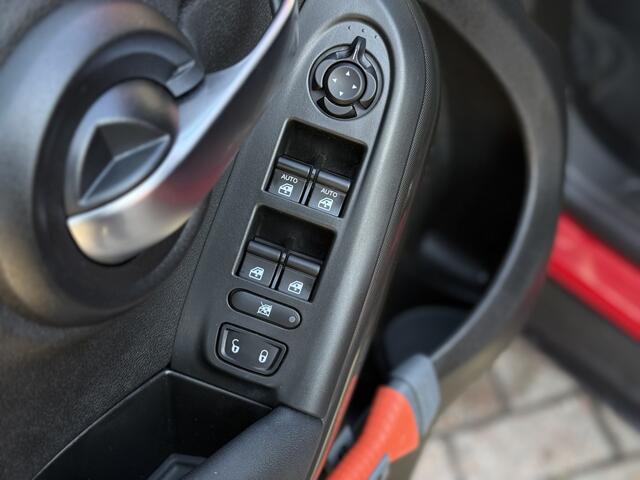 Fiat 500X 1.3 FireFly Turbo 150 Connect Automaat!! | PDC V+A | Camera | Bluetooth | Airco | Cruise Control | Trekhaak! | RIJKLAARRPRIJS INCL 12 MAANDEN GARANTIE EN BEURT
