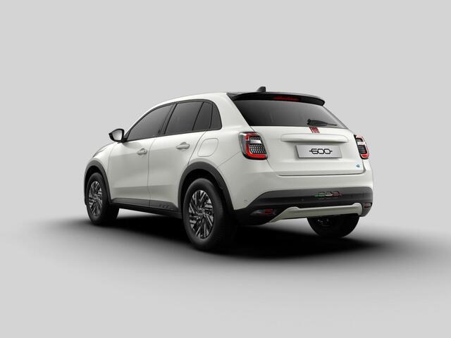 Fiat 600 600e RED 54 kWh | Mega scherpe Prijs, zolang de voorraad strekt ! | Gratis Wallbox