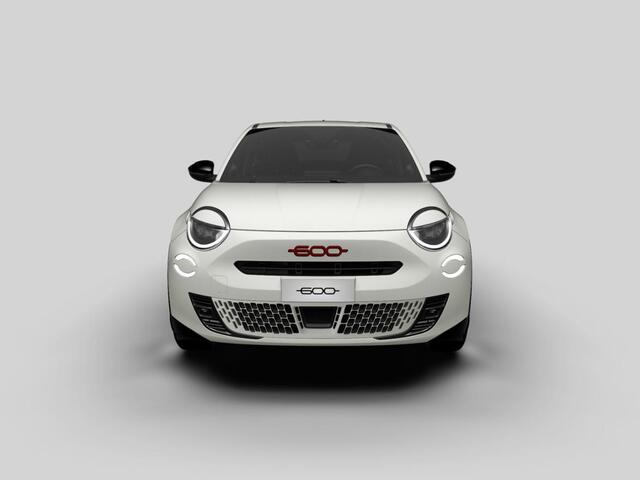Fiat 600 600e RED 54 kWh | Mega scherpe Prijs, zolang de voorraad strekt ! | Gratis Wallbox