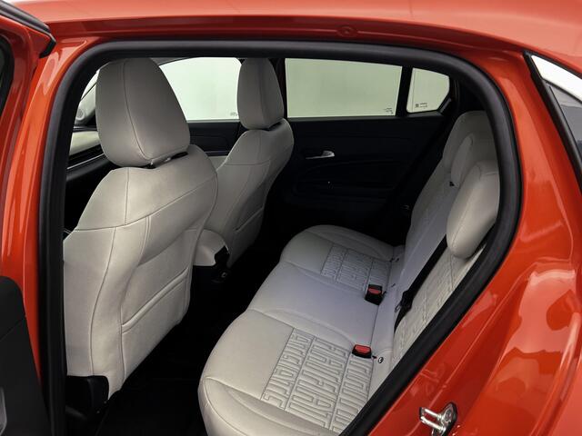 Fiat 600 600e La Prima 54 kWh Leder, Carplay, Adaptive Cruise