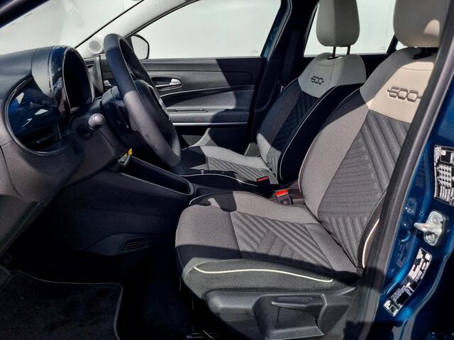 Fiat 600 1.2 Hybrid Urban Automaat / Navigatie via Android Auto/Apple Carplay / Airco / Parkeersensor Achter / DAB / Stof/Lederen Bekleding