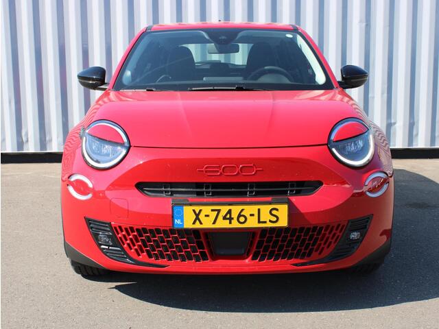 Fiat 600 600e RED 54 kWh 400KM RANGE