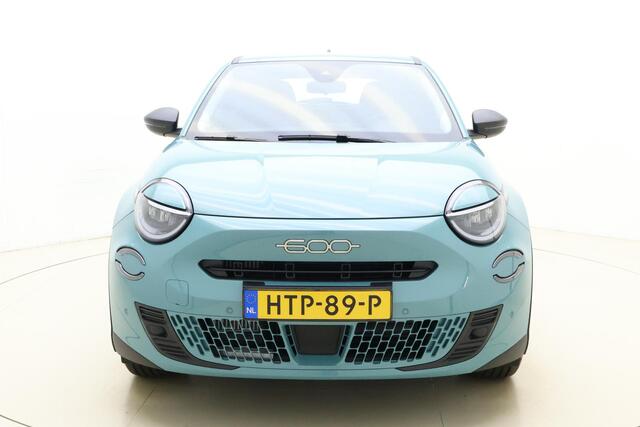 Fiat 600 1.2 Hybrid POP 110 Pk | DEMO | Cruise Control | Climate Control | Camera Achter | Keyless Start |