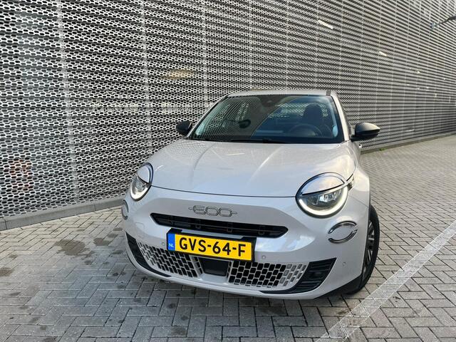 Fiat 600 600e Urban 54 kWh 156PK NOW OR NEVERDEAL !!!