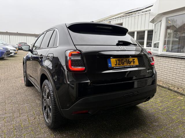 Fiat 600 1.2 Hybrid La Prima AUTOMAAT