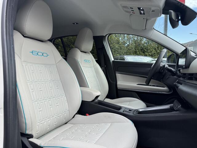 Fiat 600 1.2 Hybrid La Prima Aut., Camera | Leer | Navi & CarPlay