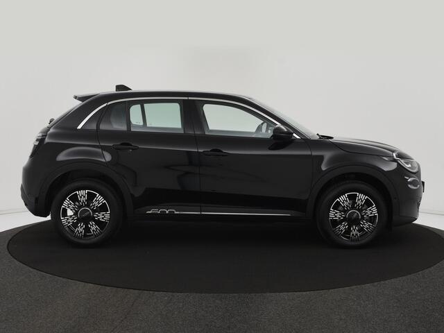 Fiat 600 1.2 Hybrid Urban CAMERA|STOELVERW|BLIS|LED|CARPLAY|17INCH|CLIMA|PDC