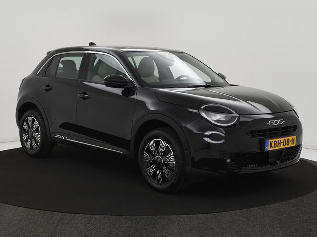 Fiat 600 1.2 Hybrid Urban CAMERA|STOELVERW|BLIS|LED|CARPLAY|17INCH|CLIMA|PDC