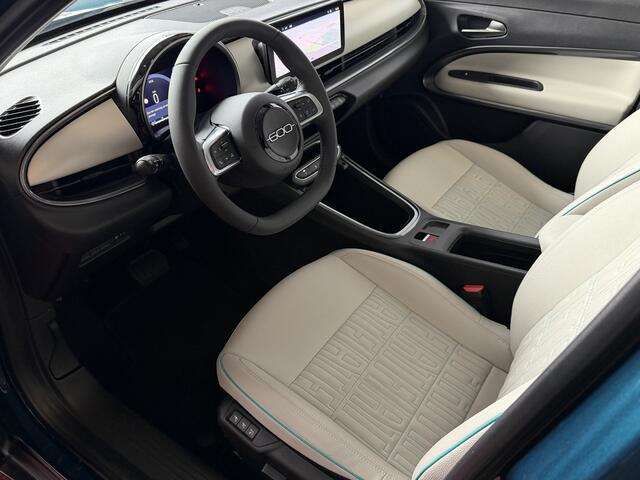 Fiat 600 1.2 HYBRID LA PRIMA CAMERA CARPLAY ADAP.CRUISE STOELVERW. ELEK.KLEP LEER MASSAGE ELEK.STOEL 18''LMV ? Top Auto Fiat Wijchen , 30 Jaar ervaring in Fiat , Wij leveren de : Icon / La Prima / Pop / Sport . Urban / Benzine / Hybrid . Met Fabrieksgarantie ?