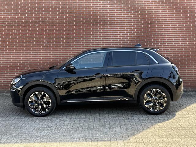 Fiat 600 1.2 Hybrid La Prima NAV ADAP-CRUISE CAMERA STOELVW CARPLAY LMV