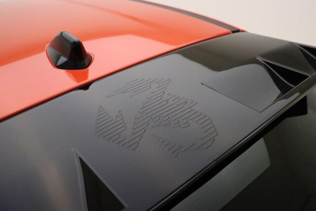 Fiat Abarth 600e Turismo 54 kWh | 20'' lichtmetalen velgen | Sabelt sportstoelen | Zwarte hemelbekleding | Alcantara sportstuur | Sperdifferentieel | Uit voorraad leverbaar!