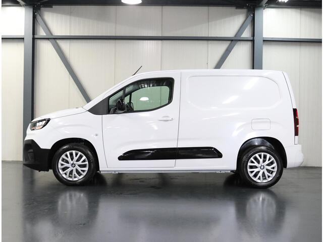 Fiat DOBLO 1.5 BlueHDi 100PK S&S L1 1000KG | AppleCarPlay/AndroidAuto | Houtenlaadvloer | Cruise Control | Climate Control | Parkeersensoren | DAB Radio | Stoelverwarming | Keyless |
