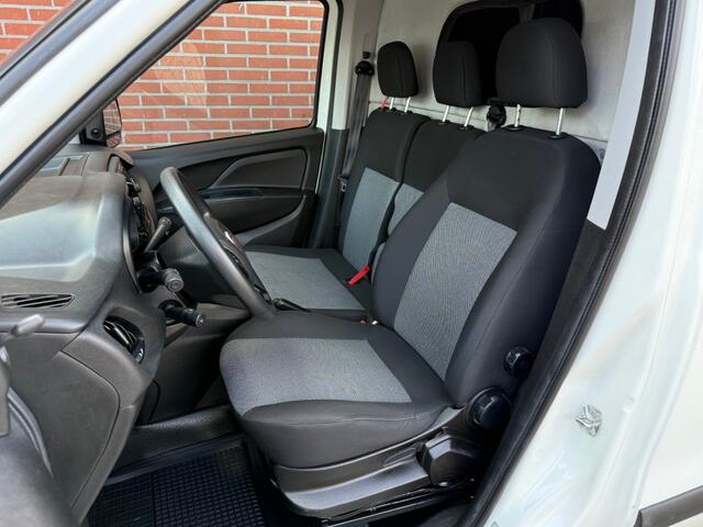 Fiat DOBLO 1.6 MJ L1H1 105PK 3-ZITS AIRCO NAV CRUISE BLUETOOTH TREKHAAK