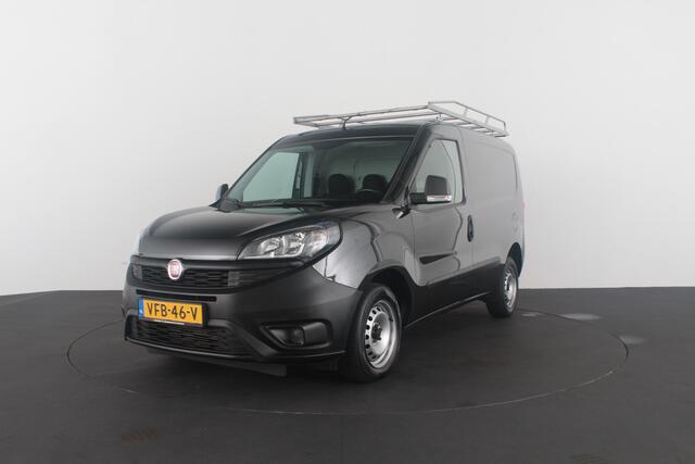 Fiat DOBLO Cargo 1.6 MJ L1H1 105pk > Trekhaak/imperiaal/Cruise/3-zit/navi