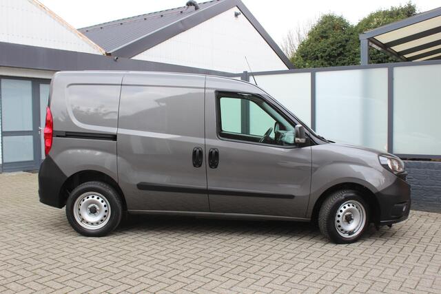 Fiat DOBLO Cargo 1.6 MJ L1H1 Pro Edition Airco, Trekhaak, Betonplex Vloer, BPM vrij