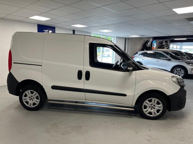 Fiat DOBLO Cargo 1.3 MJ L1H1 AIRCO/SCHUIFDEUR