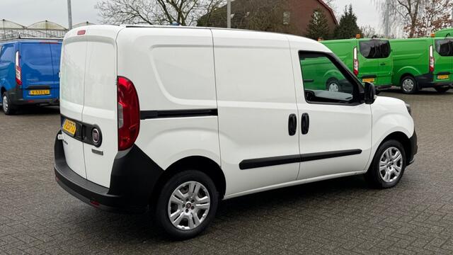 Fiat DOBLO 1.6 MJ 77KW 105PK EURO 6 3 ZITS BIJRIJDERSBANK/ AIRCO/ CRUISE CONTROL/ NAVIGATIE/ 100% DEALERONDERHOUDEN