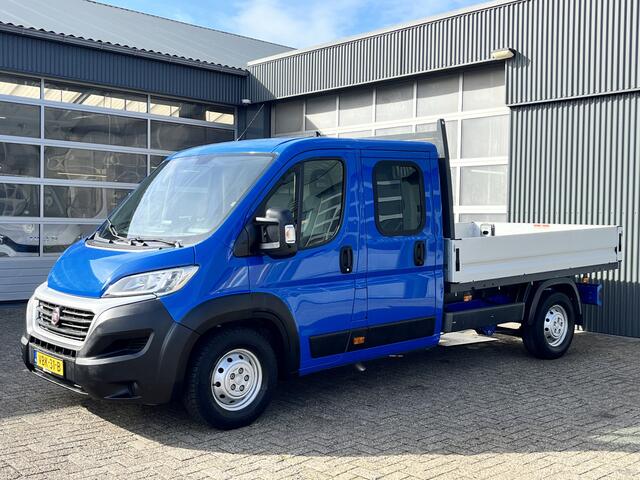 Fiat DUCATO 35H 2.3 MultiJet L3 Airco Trekhaak 3000kg trekgewicht Stuurwielbediening Telefoonverbinding open laadbak Pick-up 3-Persoons p-up Bakwagen Euro 6 Bpm vrij voor particulier gebruik! 1e eigenaar