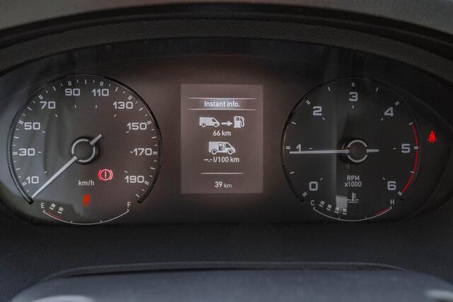 Fiat DUCATO 2.2 Mjet 140 pk Dubbel Cabine va 419,- p/m 7-Zits Pick Up/Open Laadbak LxBxH 330x202x40 cm, Airco, Nieuw