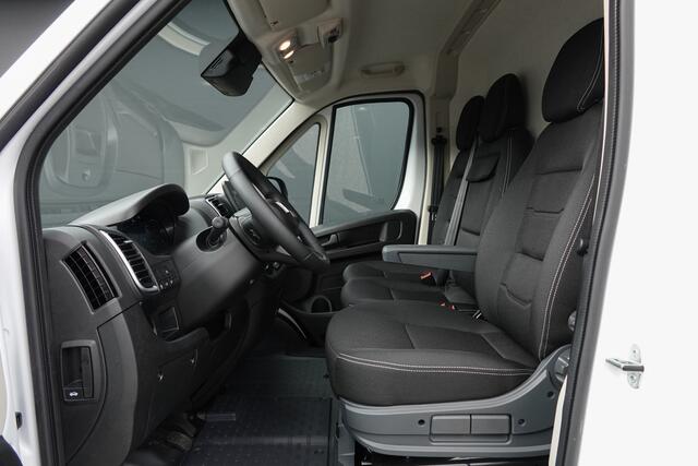 Fiat DUCATO L2H2 2.2 MultiJet 140Pk Aut. | 35 | Stoel-Bank | Achteruitrijcamera | Webasto standkachel | Trekhaak