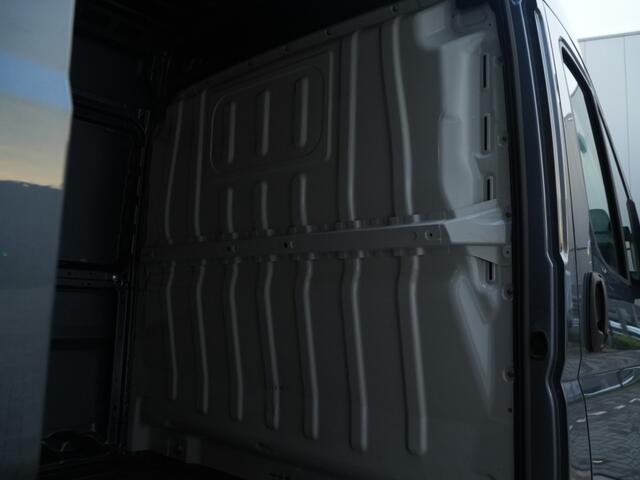 Fiat DUCATO 2.2 MJ 140 L2H2 3.5t | Automaat | Camera | Carplay | Trekhaak