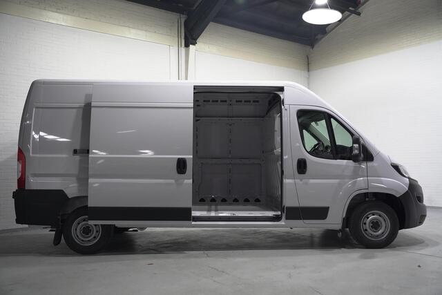 Fiat DUCATO 2.2 MultiJet 140 pk L3H2 v.a. 399,- p/mnd, 13m3 Airco, BPM vrij, Cruise Control, Multistuur, PDC achter, 3-Zits