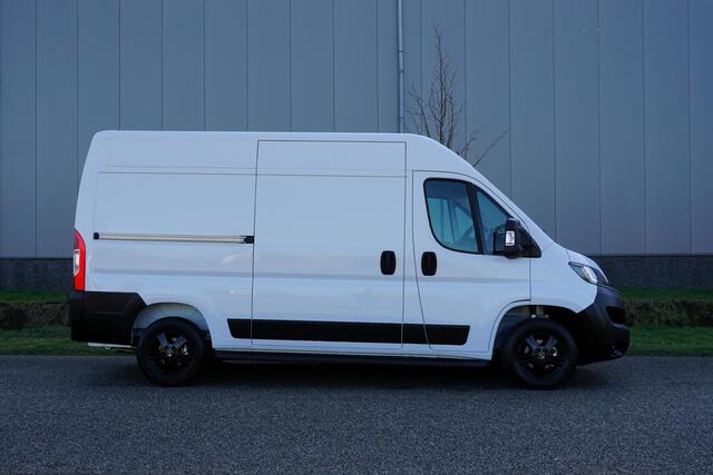 Fiat DUCATO 35 2.2 MultiJet L2H2 Nieuwstaat |BPM vrij! |140 pk |3500 KG |Luxe uitvoering |Camera |Cruise |Navi |Groot scherm |2e airbag |Reservewiel |Climate control