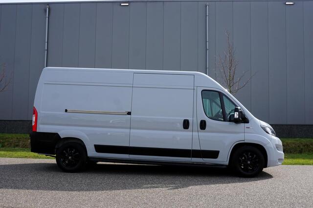 Fiat DUCATO 35 2.3 MultiJet L3H2 |GRIJS |Automaat |180 pk |3500 KG |Trekhaak |EURO6 |1e eigenaar |Camperbasis |Camera |Cruise |Navi |Camperbasis |LED