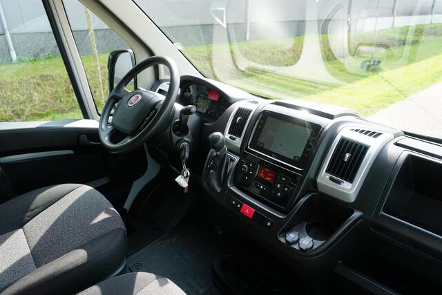 Fiat DUCATO 35 2.3 MultiJet L3H2 |GRIJS |Automaat |180 pk |3500 KG |Trekhaak |EURO6 |1e eigenaar |Camperbasis |Camera |Cruise |Navi |Camperbasis |LED