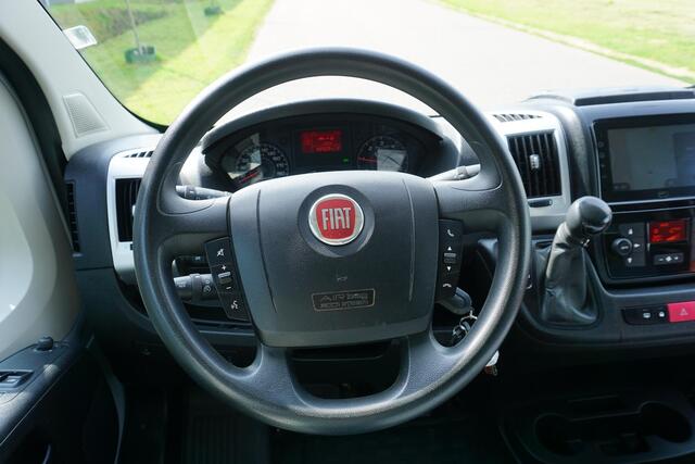 Fiat DUCATO 35 2.3 MultiJet L3H2 |GRIJS |Automaat |180 pk |3500 KG |Trekhaak |EURO6 |1e eigenaar |Camperbasis |Camera |Cruise |Navi |Camperbasis |LED