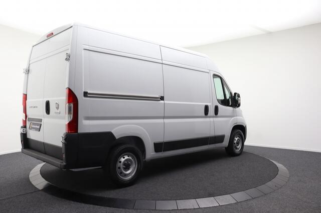 Fiat DUCATO 2.2 L2H2 120MJT 88kW | 3-persoons | Betimmering | Cruise-control