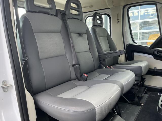 Fiat DUCATO 35H 2.3 MultiJet L2H1 DC Airco Trekhaak 3000kg trekgewicht Stuurwielbediening Gereedschapskist Telefoonverbinding open laadbak Pick-up 7-Persoons p-up Bakwagen Euro 6
