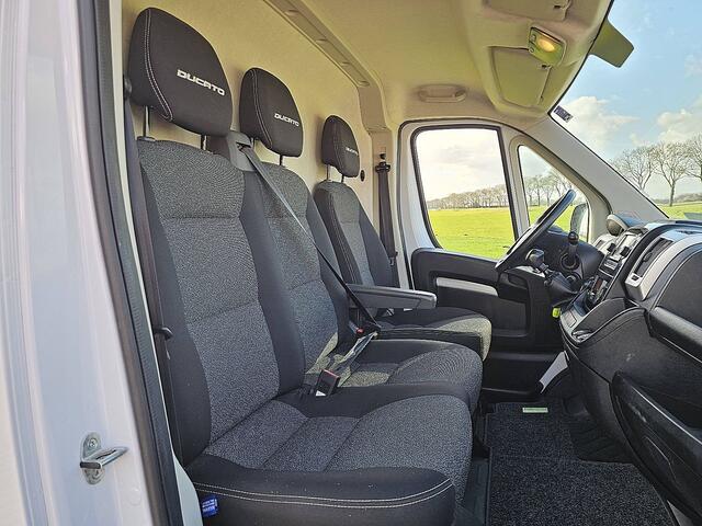 Fiat DUCATO 30 2.3 MultiJet L2H2 Maxi Clima EURO6 trekhaak cruise control airco navi camera dodehoek detectie